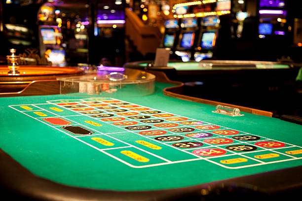 Featured Games dashboard on pc777 login showing live tables and slots